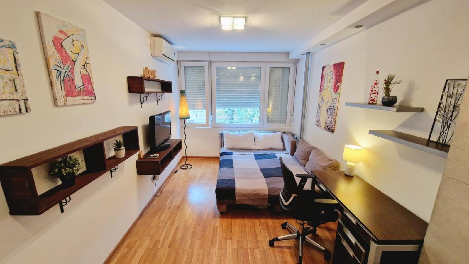 Eliot Apartment